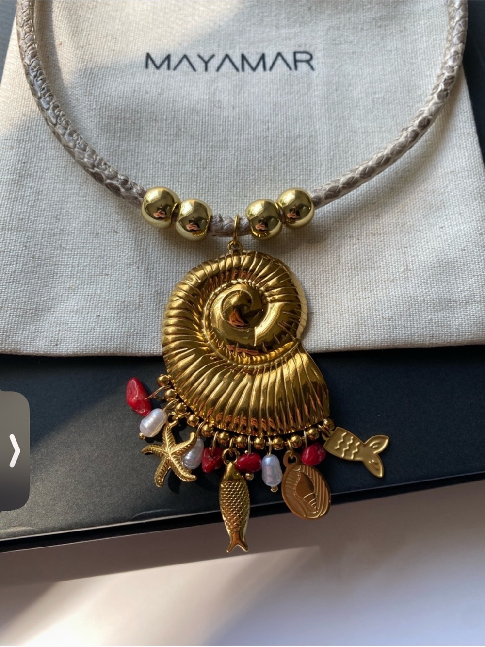 Mayamar Gold Shell Pendant Necklace with Red Accent Beads (nwt)